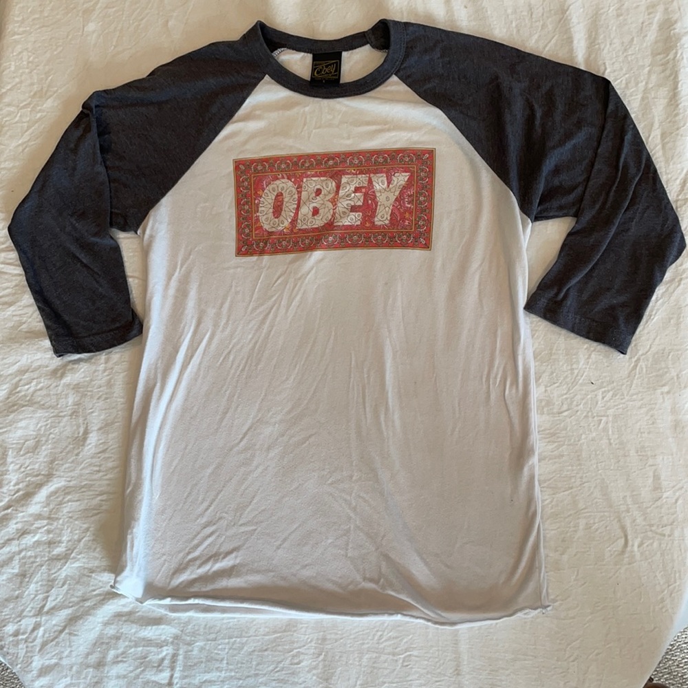 Obey baseball tee